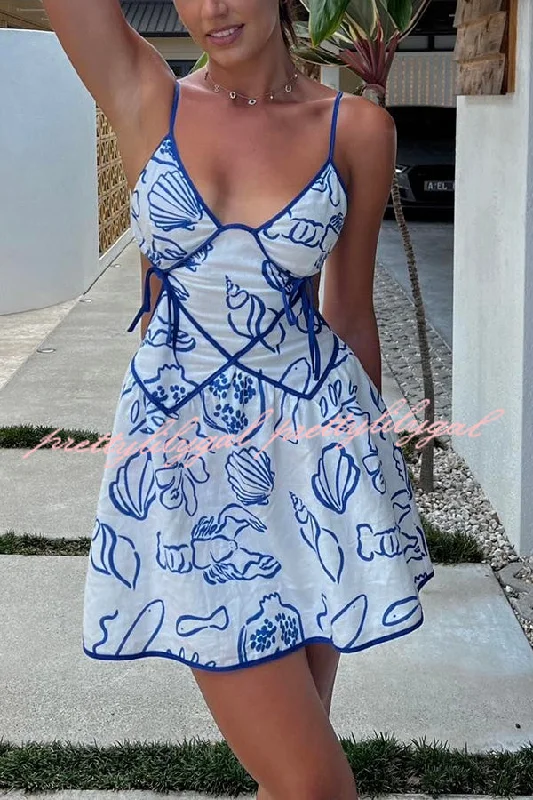 New Styles Just In Summer Beach Graphic Print Backless Strappy Mini Dress