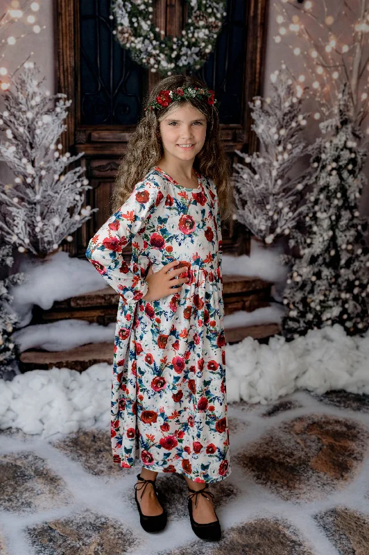 Casual Style for Busy Women CHRISTMAS FLORAL MAXI DRESS