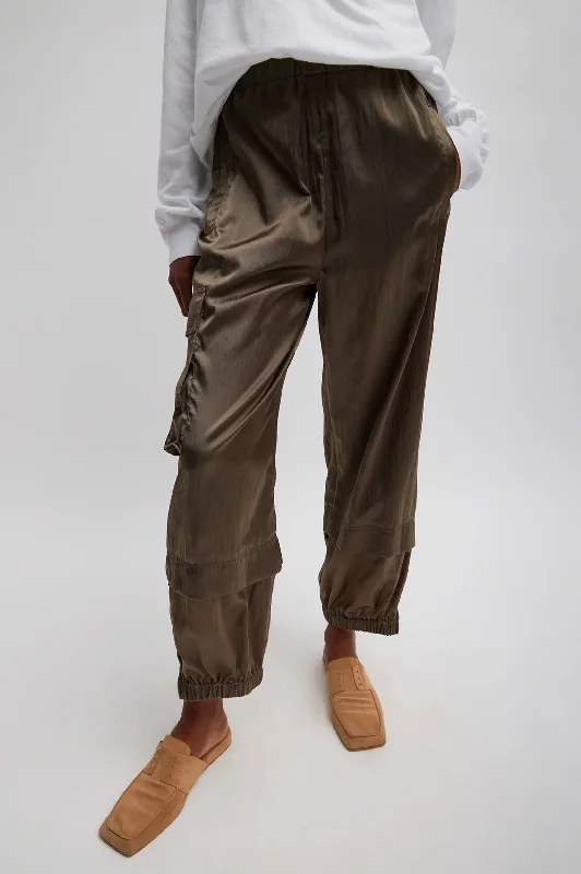 Mega Sale Shiny Nylon Wilt Jogger in Dune - Regular